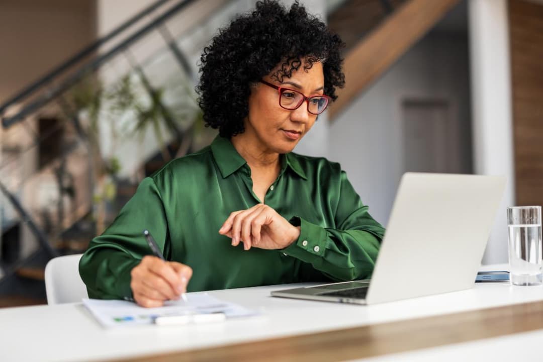 Customer getting an insurance quote online